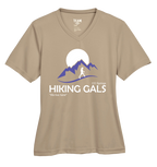Beige t-shirt with 'Hiking Gals' graphic design